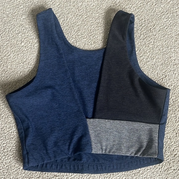 Outdoor voices crop bra/shirt - Picture 2 of 3